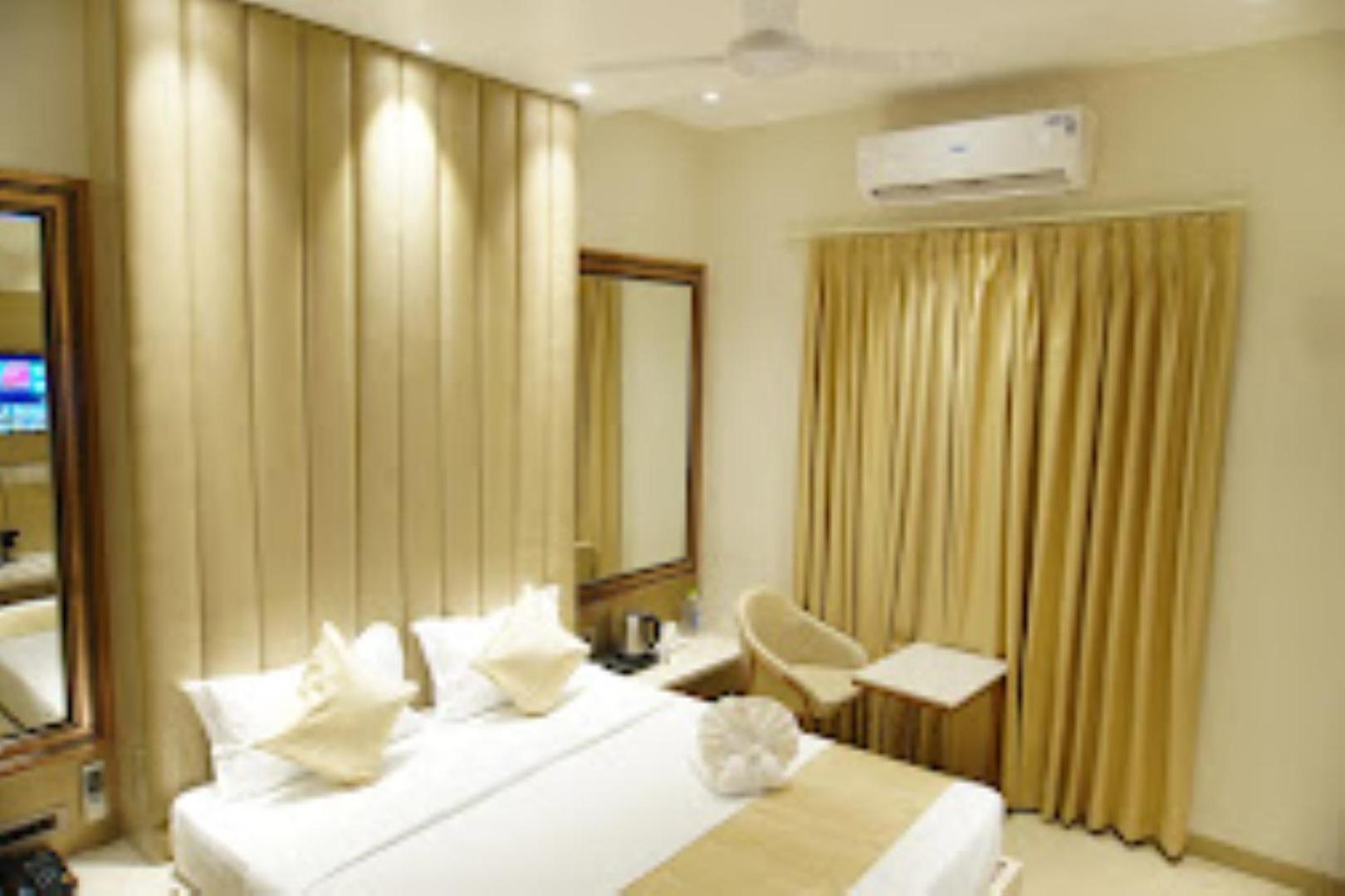 Red Orchid Hotel Kanpur Exterior foto